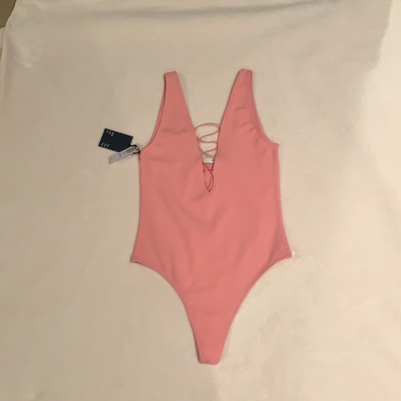 Sold out online🔥New Wilfred bodysuit - Picture 6 of 8